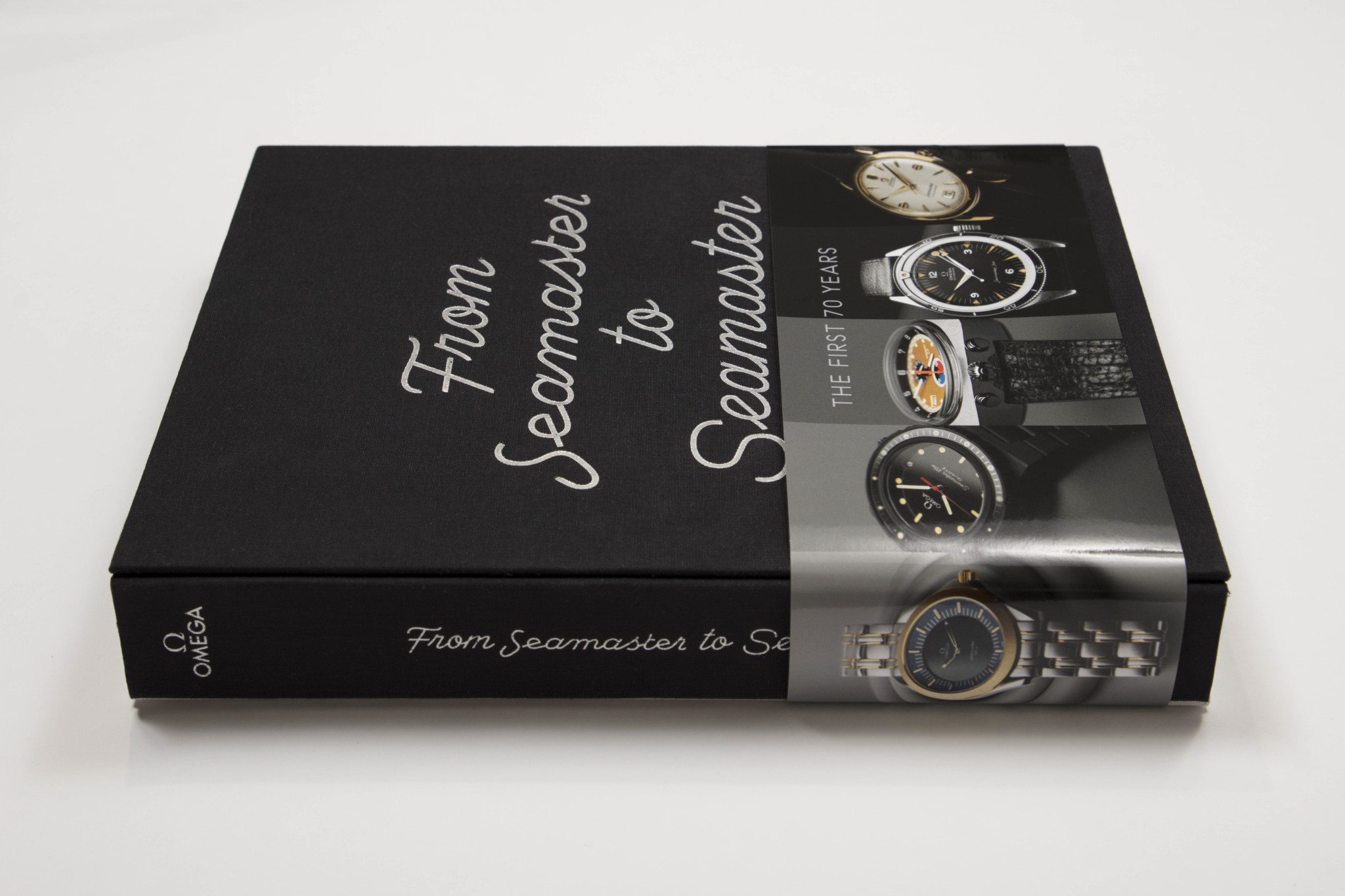 オメガ　写真集　 FROM SEAMASTER TO SEAMASTER IN PICTURES: Omega releases collector's photo tribute to the