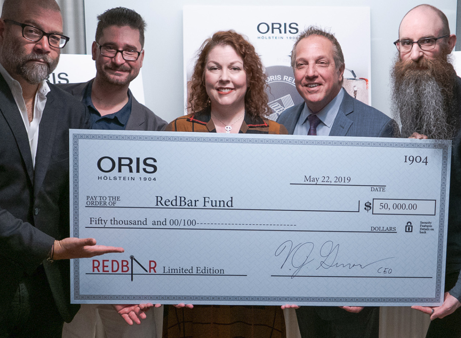 Oris donates 50 000 to the RedBar Fund