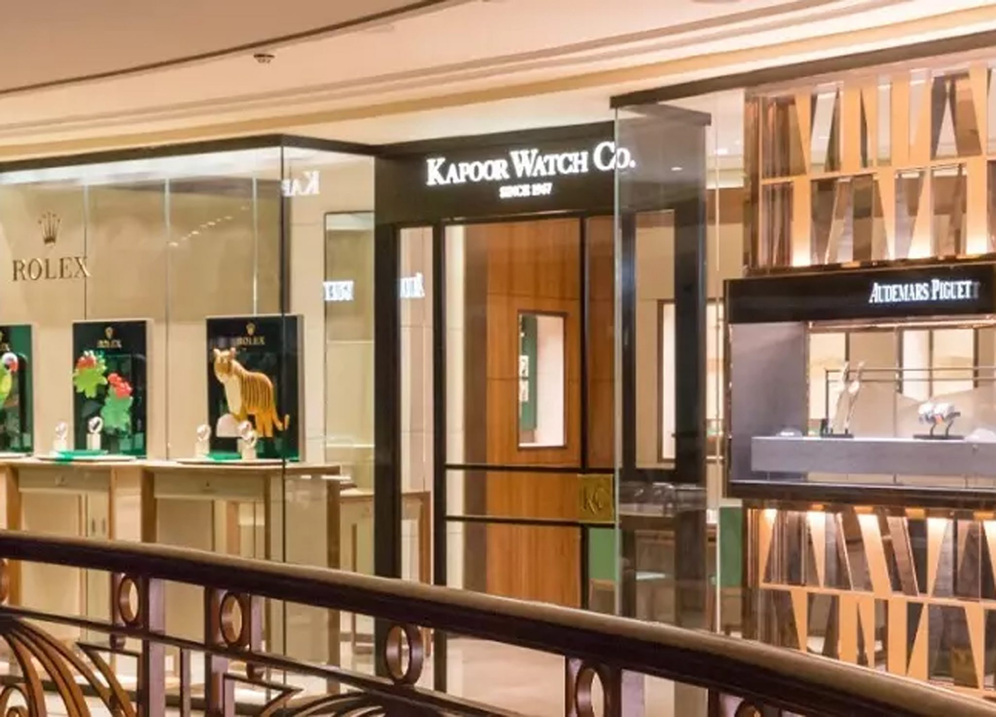 Rolex authorized dealer raided by tax authorities