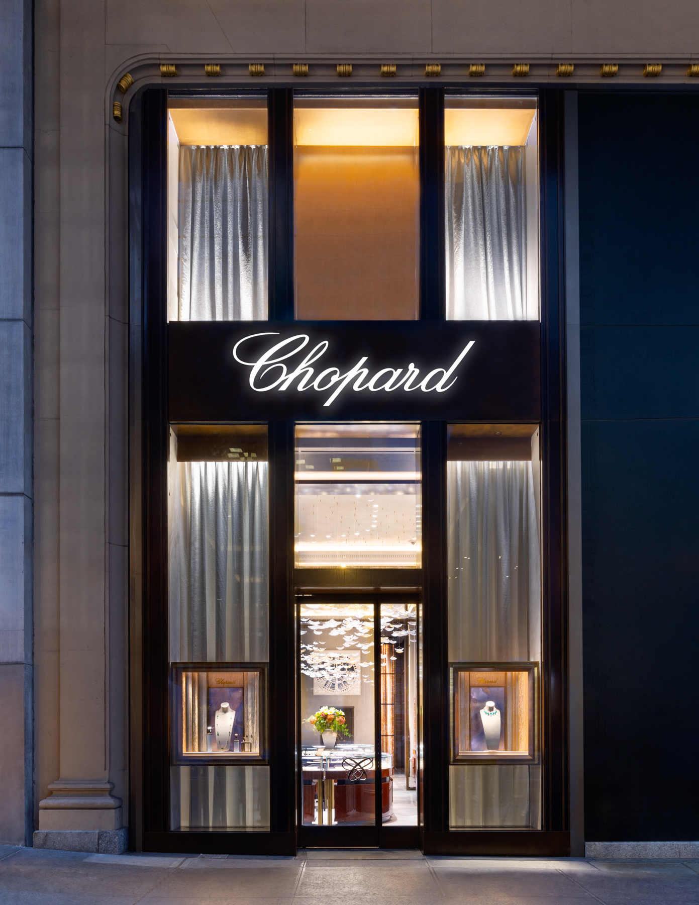 GREATEST SHOWROOMS: Chopard, New York, USA - WATCHPRO USA