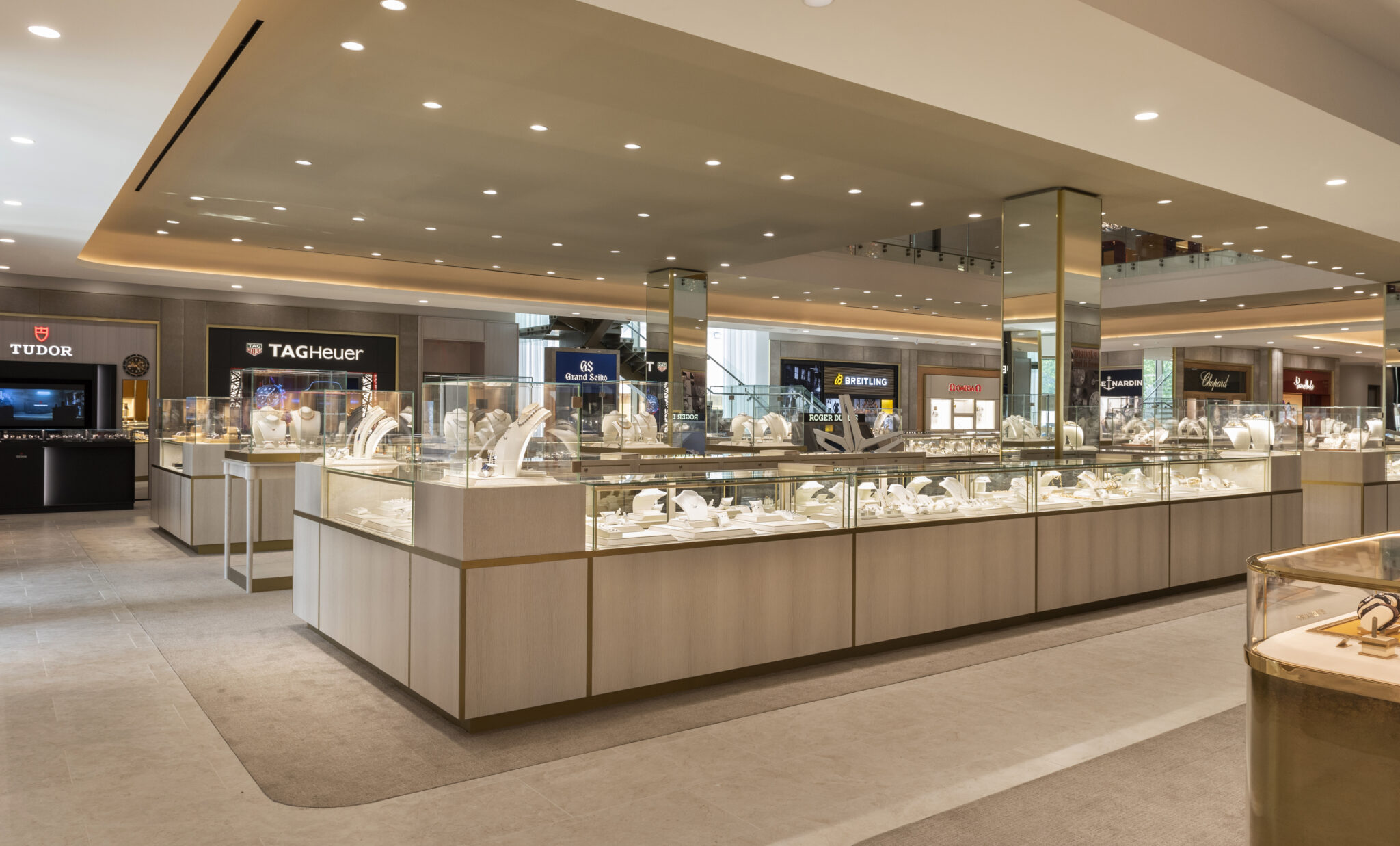 GREATEST SHOWROOMS Zadok Jewelers, Houston, USA