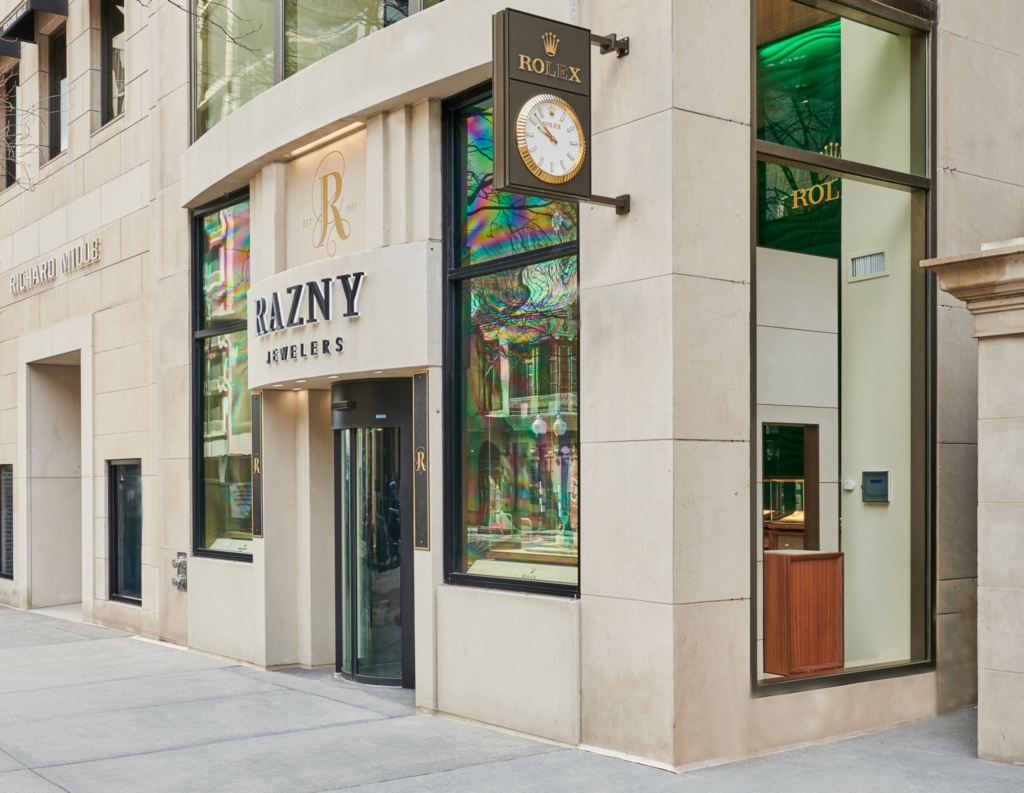 GREATEST SHOWROOMS Razny Jewelers Chicago USA