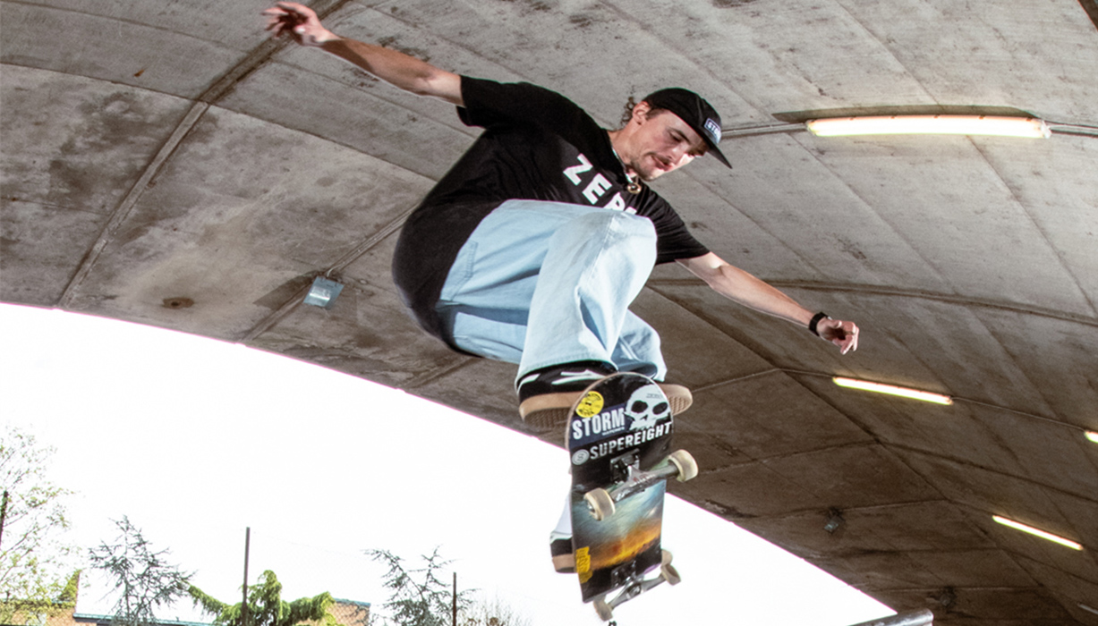 Street skateboard champion signs with Storm
