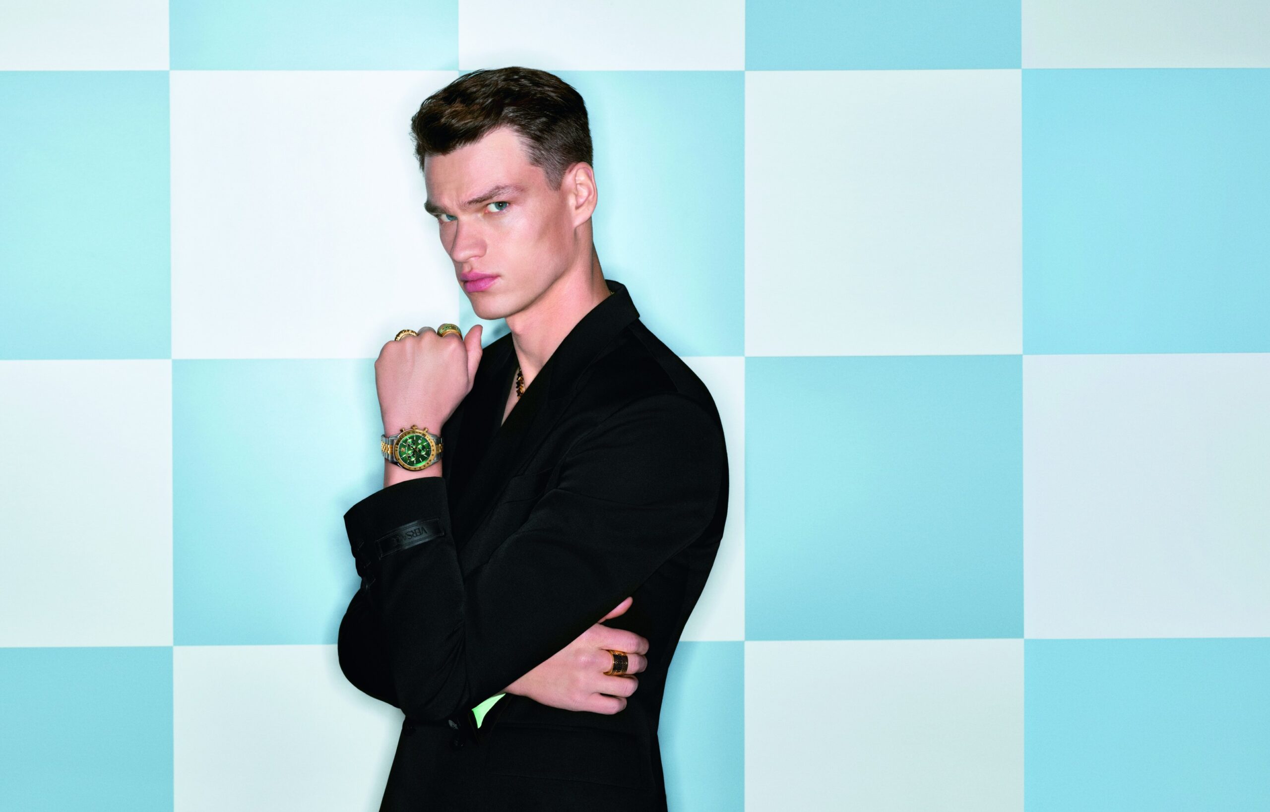 Versace presents its new Chrono Master - WATCHPRO USA