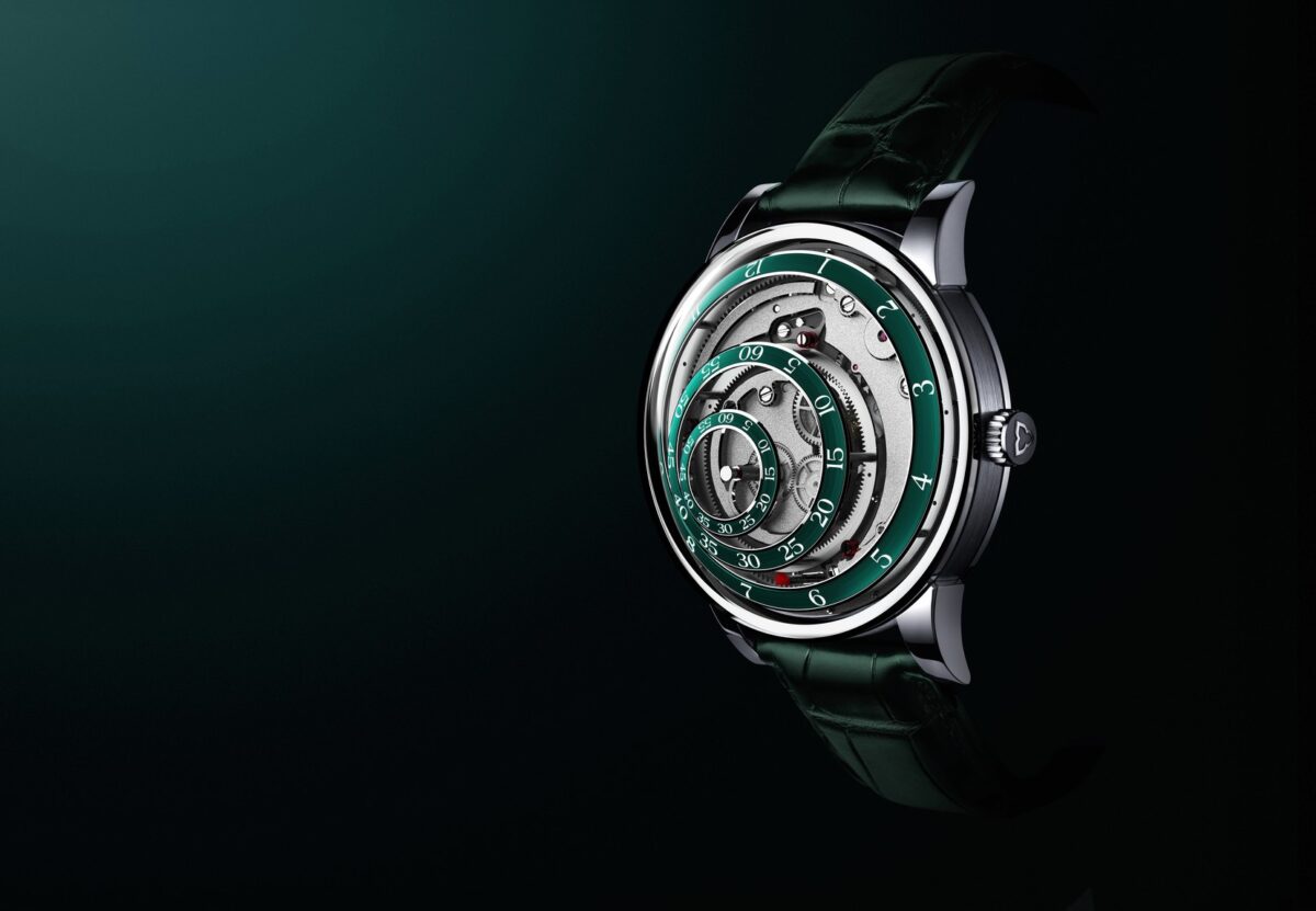 Trilobe Une Folle Journée watch