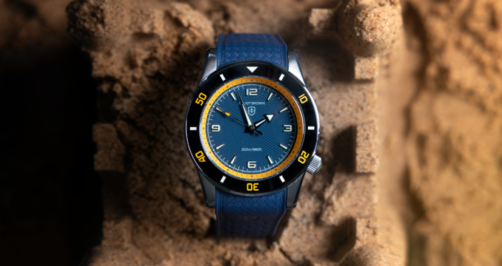 Elliot Brown Bloxworth Heritage Diver Chromatic Collection watch