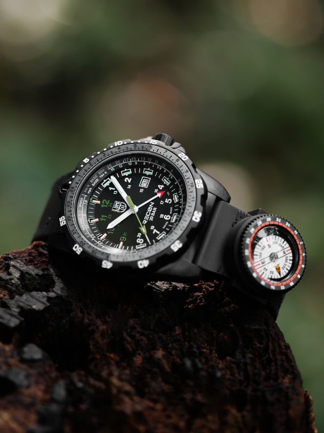 ルミノックス RECON リーコン 最強偵察隊 カーボン 軽量 楽天市場】LUMINOX ルミノックス RECON NAV SPEC 8830 SERIES リーコン
